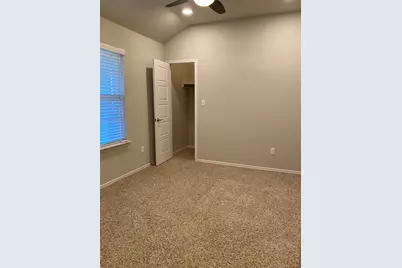 109 Palestine Cove, Hutto, TX 78634 - Photo 16