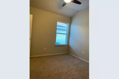 109 Palestine Cove, Hutto, TX 78634 - Photo 14