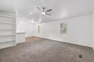 301 Porter Rd, Bastrop, TX 78602 - Photo 16