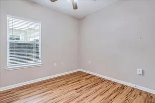 6801 Porter St, Austin, TX 78741 - Photo 20