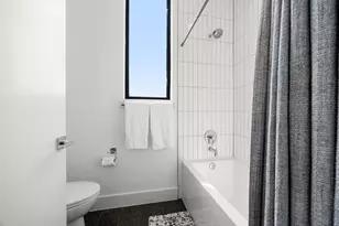 2524 Doc Reeves St, Austin, TX 78723 - Photo 30
