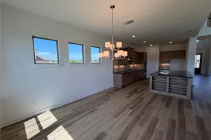 109 Statue Dr, Liberty Hill, TX 78642 - Photo 8