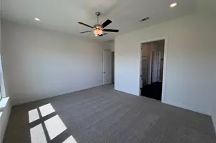 109 Statue Dr, Liberty Hill, TX 78642 - Photo 14