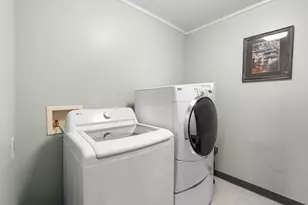 608 N Church St, Georgetown, TX 78626 - Photo 26