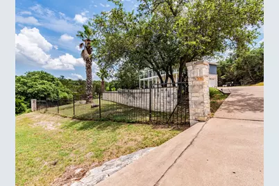 22401 Briarview Drive, Spicewood, TX 78669 - Photo 2