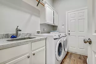 140 Fairwood Dr, Georgetown, TX 78628 - Photo 18