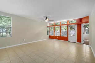 2046 Ridge View Dr, San Marcos, TX 78666 - Photo 6