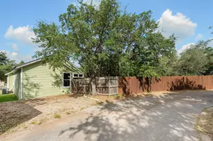 2046 Ridge View Dr, San Marcos, TX 78666 - Photo 26