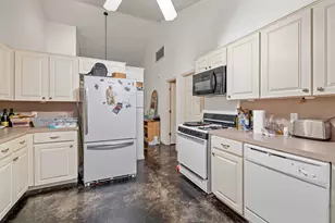 1811 W 39th St, Austin, TX 78731 - Photo 24