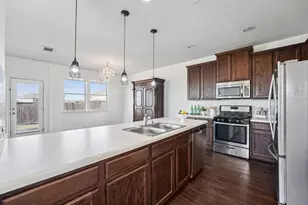 288 Triumph Rd, Buda, TX 78610 - Photo 6