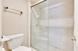 40 N Interstate 35 Hwy, Austin, TX 78701 - Photo 16