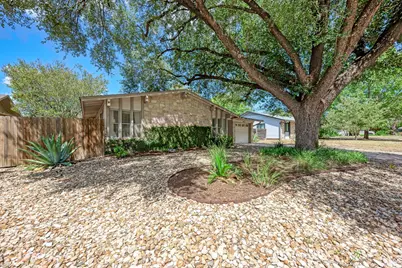 6810 Langston Drive, Austin, TX 78723 - Photo 8