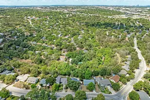 6810 Langston Dr, Austin, TX 78723 - Photo 40