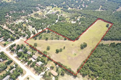 446 Las Lomas Drive, Elgin, TX 78621 - Photo 4