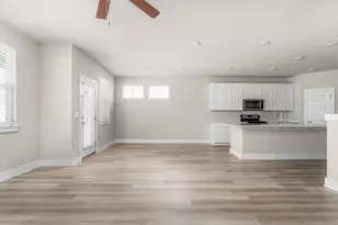 7114 Terrazzo Cottage Ct, Austin, TX 78744 - Photo 4