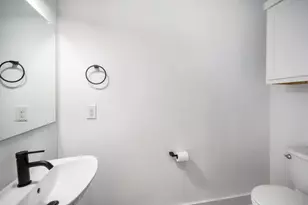 607 W Saint Johns Ave, Austin, TX 78752 - Photo 10