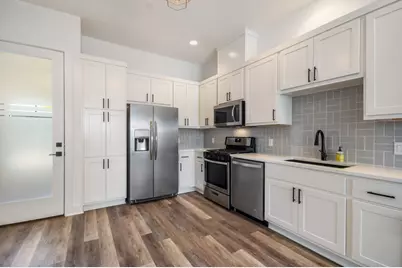 607 W Saint Johns Avenue #2, Austin, TX 78752 - Photo 4