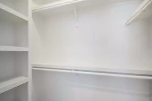 607 W Saint Johns Ave, Austin, TX 78752 - Photo 22