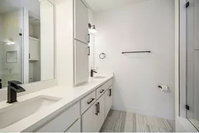 607 W Saint Johns Avenue #2, Austin, TX 78752 - Photo 20