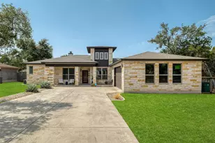 20009 Lincoln Cove, Lago Vista, TX 78645 - Photo 2