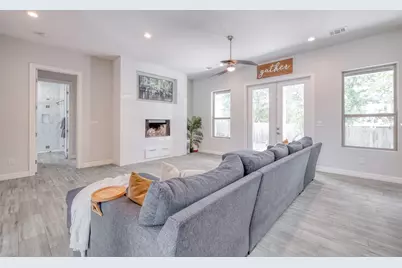 20009 Lincoln Cove, Lago Vista, TX 78645 - Photo 8