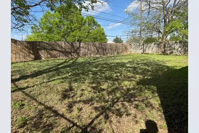 102 Skyloop Drive, Austin, TX 78745 - Photo 18