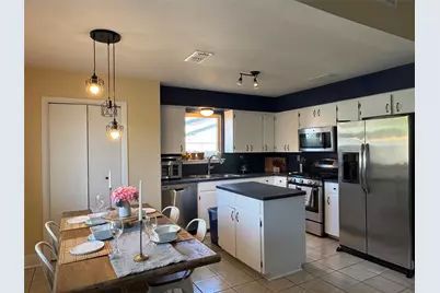 102 Skyloop Drive, Austin, TX 78745 - Photo 6