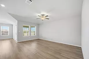 809 Russet Rock Dr, Austin, TX 78748 - Photo 4