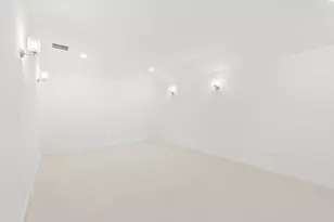 502 Gitano Cir, Liberty Hill, TX 78642 - Photo 32