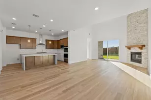 502 Gitano Cir, Liberty Hill, TX 78642 - Photo 8