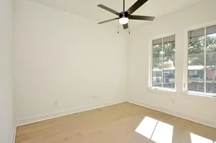 7500 St Cecelia St, Austin, TX 78757 - Photo 18