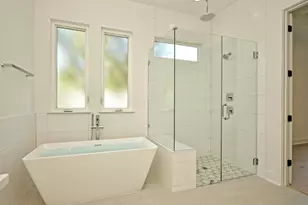 7500 St Cecelia St, Austin, TX 78757 - Photo 12