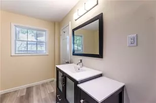 1704 Emilie Ln, Austin, TX 78731 - Photo 10