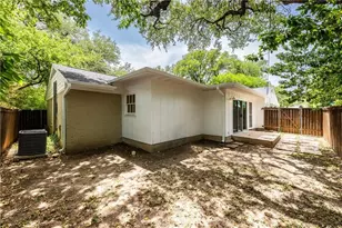 1704 Emilie Ln, Austin, TX 78731 - Photo 16