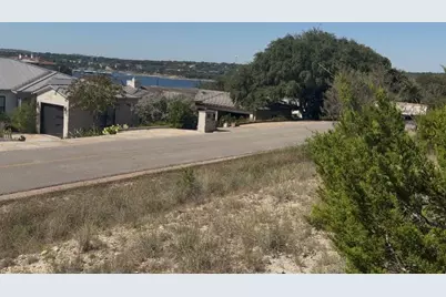 1114 Challenger, Lakeway, TX 78734 - Photo 4