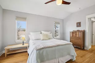 1910 E 10th St, Austin, TX 78702 - Photo 16