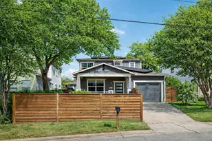 1910 E 10th St, Austin, TX 78702 - Photo 1