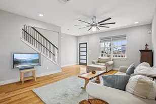 1910 E 10th St, Austin, TX 78702 - Photo 6