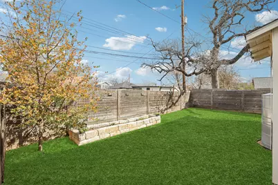 1910 E 10th Street, Austin, TX 78702 - Photo 26