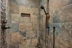 6906 Treaty Oak Cir, Austin, TX 78749 - Photo 16