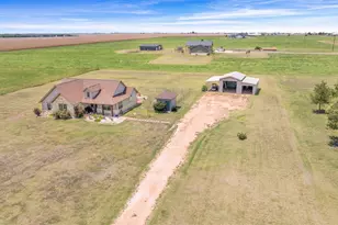 4846 Co Rd 327, Granger, TX 76530 - Photo 36