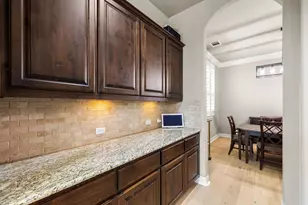 16405 Leopold Trail, Austin, TX 78738 - Photo 12