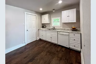 1216 Delaware Street, San Antonio, TX 78210 - Photo 4