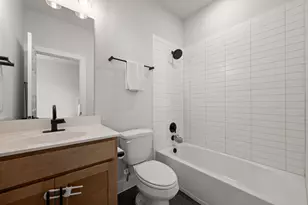 360 Crescent Moon Ct, Dripping Springs, TX 78620 - Photo 26