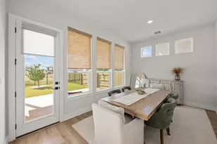 360 Crescent Moon Ct, Dripping Springs, TX 78620 - Photo 10
