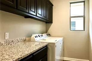 6814 E Riverside Dr, Austin, TX 78741 - Photo 26