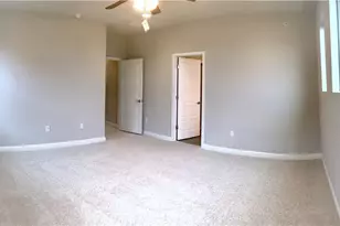 6814 E Riverside Dr, Austin, TX 78741 - Photo 18
