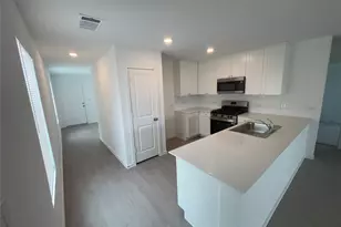 129 Spotbill Ct, Uhland, TX 78640 - Photo 4