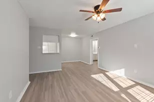 1720 Wooten Park Dr, Austin, TX 78757 - Photo 2