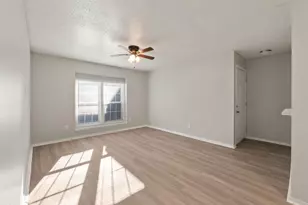 1720 Wooten Park Dr, Austin, TX 78757 - Photo 4